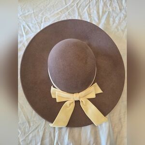 Womens Vintage Wool Hat Sterling